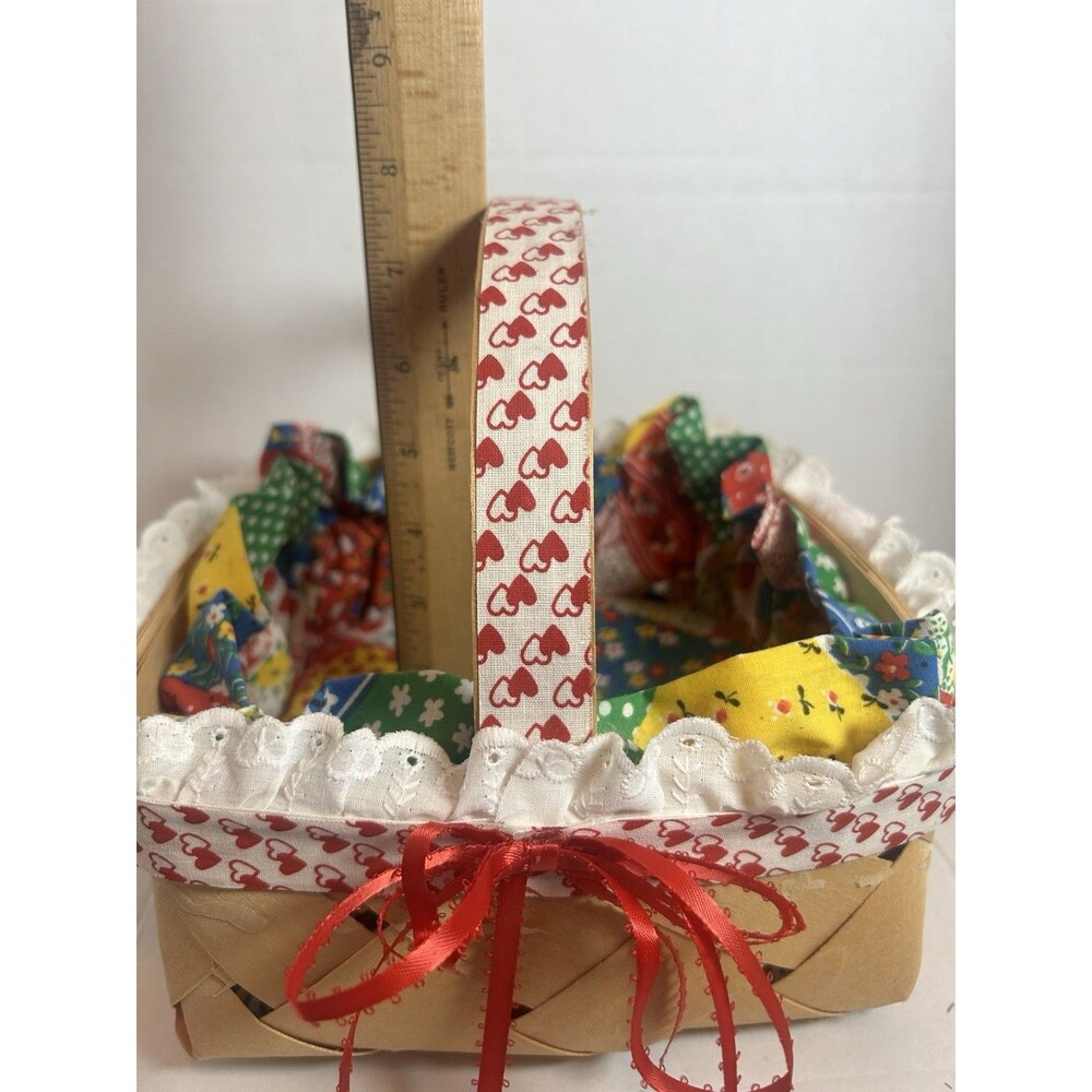 Woven Basket Fabric Cushioned Liner Heart Trim 7.5” Farmhouse Grannycore Decor - Picture 9 of 16